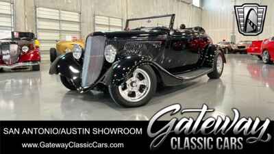 1933 Ford Cabriolet